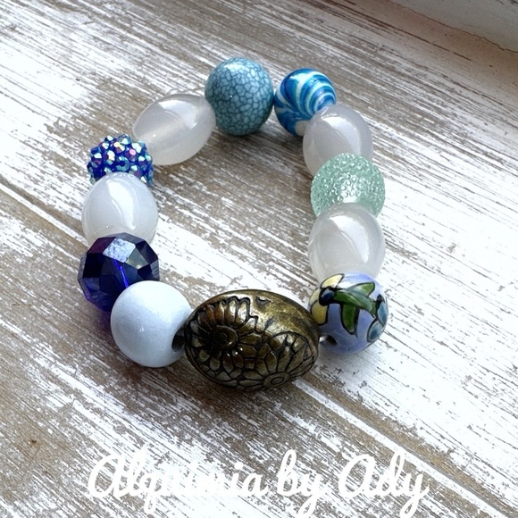 Milky white jade beaded handcrafted bracelet/ pure heart healing crystals - Picture 1 of 6